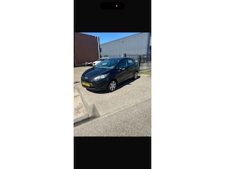 Ford Fiesta 1.25 Limited airco inruil mogelijk nap