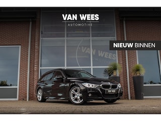 BMW 3-serie Touring 320i Upgrade Edition M-sport | 1e eigenaar | NL auto | Park Assistant | Cruise control | Xenon | Navigatie | Shadow Line | Bluetooth | PDC | Leer | Camera