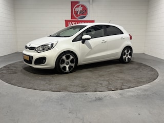 Kia Rio 1.2 CVVT Super Pack, 1e eigenaar, 17 inch All season, Clima, Cruise, Android radio, Led, Licht/Regensensor, Parkeersensoren achter, Prijs incl. apk, 3 mnd garantie