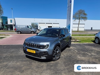 Jeep Avenger 1st Edition 54 kWh 156PK | Achteruitrijcamera | Afdaal assistent | Apple carplay Android auto | Cruise control adaptief | Keyless entry/start | Stoelverwarming | Parkeersensoren | Parkeer assistent  | 18"LMV