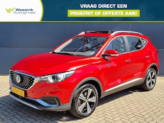 MG ZS EV Luxury 45 kWh | Schuif-/Kanteldak | Camera | Stoelverwarming | Apple Carplay | Navigatie |