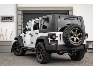 Jeep Wrangler Unlimited 3.6 Sahara - Fuel velgen 20 inch
