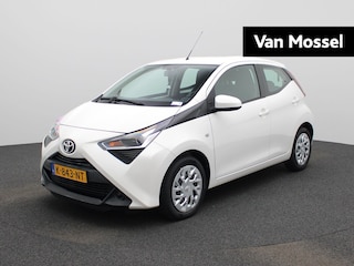Toyota Aygo 1.0 VVT-i x-play | Camera | Bluetooth | Airco |