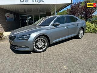 Skoda Superb 1.8 TSI Style Business,Leer, camera, keyless go