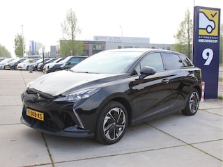 MG 4 Electric Luxury 64 kWh 360 Camera, Carplay, Keyless, BLIS Prijspakker!