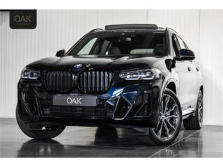 BMW X3 xDrive30e | M-Sport | Live Cockpit | Panorama | M-Stoelen | Memory | Head-Up | Trekhaak | 20"LM | Carbon Zwart