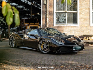 Ferrari 488 Spider HELE 3.9 V8