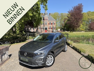 Volkswagen T-Roc 1.5 TSI Sport 150PK DSG | Camera | Adpative | DigiDash | Led |