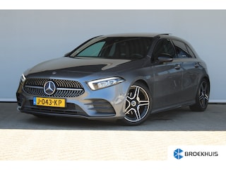 Mercedes-Benz A-klasse 180 Business Solution AMG | Sportstoelen | Schuif-kanteldak | Alcantara bekleding | Achteruitrijcamera | Voorstoelen verwarmd |