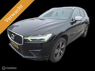 Volvo XC60 2.0 T8 Twin Engine AWD R-DESIGN | PANO - RIJKLAARPRIJS