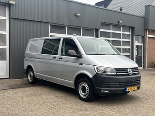 Volkswagen Transporter 2.0 TSI L2H1 Benzine / CNG Dubbele Schuifdeur Airco Cruise controle Bpm vrij Trekhaak Klep achter Omvormer Kastinrichting Standkachel Euro 6 Benzine Ideaal voor ombouw naar Camper !!