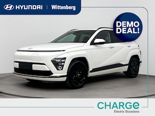 Hyundai Kona Pure Edition 64.8 kWh | Stoelverwarming | Stuurverwarming | Parkeersensoren voor en achter |