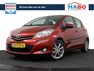 Toyota Yaris 1.3 16V VVT-I DYNAMIC 5DRS ECC/CRUISE/NAV/KEYLESS-ENTRY/PANO.DAK/REGEN.SENS/TREKHAAK