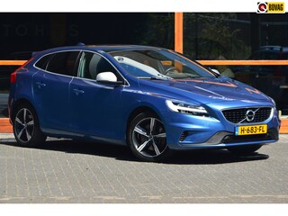 Volvo V40 T3 Polar+ Sport R-Design | Panoramadak | Harman Kardon | Camera | Trekhaak | Stoelverwarming | Perfect Onderhoud |