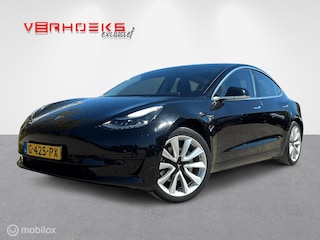 Tesla Model 3 Standard RWD Plus + Trekhaak!! BTW!!