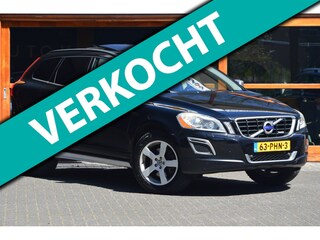 Volvo XC60 5 Cilinder R-Design | Trekhaak | Perfect onderhouden | Panoramadak | Stoelverwarming | Elektrische stoelen |