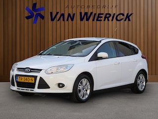 Ford Focus 1.6 TI-VCT Titanium | Distributieriem vervangen! | Navi | LM Velgen | Trekhaak