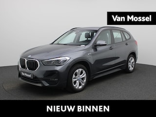 BMW X1 xDrive25e Executive | Head-up display | Achteruitrijcamera | Cruise Control | Climate control | Keyless |