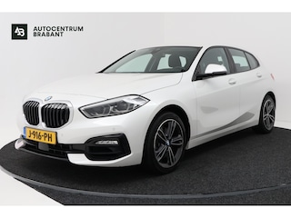 BMW 118i Executive Edition (SFEERVERLICHTING, NAVIGATIE, CRUISE CONTROL, PARKEERSENSOREN, DEALER ONDERHOUDEN)