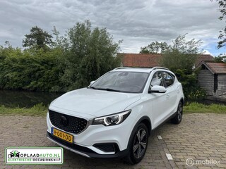 MG ZS EV Luxury 45 kWh | Pano | Fabrieksgarantie tot 12-2026