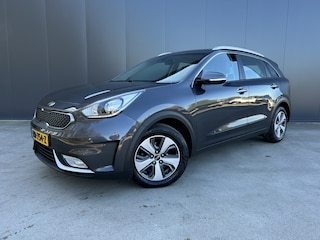 Kia Niro 1.6 GDi DynamicLine TREKHAAK HALF LEER CAMERA CRUISE NAVI ECC