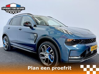 Lynk & Co 01 1.5 MY22 - Je stapt in, kijkt om je heen en merkt meteen dat dit geen standaard SUV is!