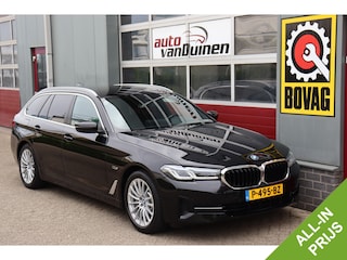 BMW 5-serie Touring 520e Business Edition Plus O.a: Trekhaak, PDC, Camera, Stoelverw, Carplay, Etc. All-in prijs!