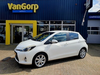 Toyota Yaris 1.5 Full Hybrid Dynamic All-in prijs!