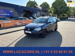 Volkswagen Polo 1.4-16V Trendline NIEUWE APK!
