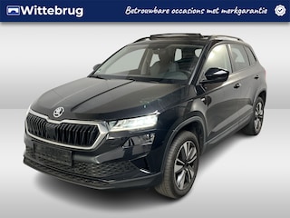 Skoda Karoq 1.0 TSI Ambition Tour / PANODAK/ KEYLESS/ STOELVERWARMING V&A/ DIGITAL DASH/ CRUISE/ SMARTLINK/ NAV/ CLIMA/ PARK. SENSOREN + CAMERA