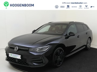 Volkswagen Passat Variant 1.5 eHybrid R-Line Edition | SoH 100% | Panoramadak | Trekhaak | Black Style | Head-up display | ErgoActive stoelen | Parkeerassistent | Harman Kardon |