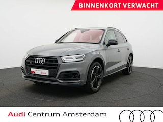 Audi Q5 2.0 TFSI quattro Sport S Line Black Edition 252pk | Panoramdak Diamond Stitching | Luchtvering | Voorstoelen en achterbank verwarmbaar | Matrix Led verlichting | Elektrisch verstelbare voorstoelen |