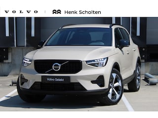 Volvo XC40 2.0 B4 Plus Dark | Trekhaak | Verwarmbare voorstoelen en stuurwiel | Premium audio by Harman Kardon | Adaptieve cruise control | Verwarmbare voorruit | Keyless | Elektrische achterklep | Apple carplay/Android auto