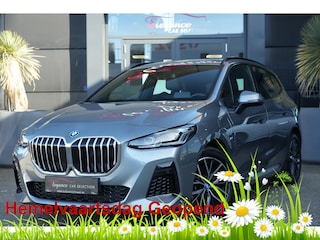 BMW 2-serie Tourer 225e xDrive M Sport 245pk Panoramadak/Navigatie/360Camera