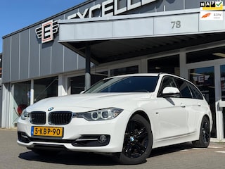 BMW 3-serie Touring 320i High Executive - Navigatie
