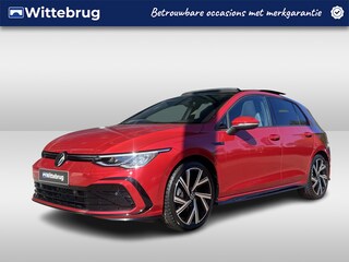 Volkswagen Golf 1.5 eTSI DSG R-Line / Panorama dak / Trekhaak / 18'' LMV