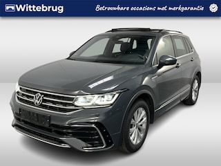 Volkswagen Tiguan 1.5 TSI R-Line / AUTOMAAT/ PANODAK/ DIGITAL DASH/ CRUISE/ APP-CONNECT/ CLIMATE/ STOELVERWARMING/ PARK. SENSOREN/ 19" LMV