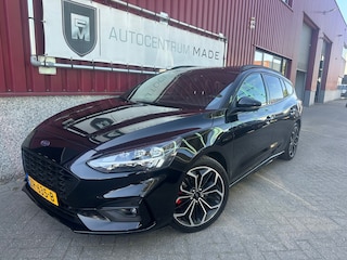 Ford Focus Wagon 1.5 EcoBoost ST Line Business // LED Lampen // Navi // Stoel stuur verwarming