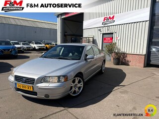 Volvo S60 2.4 Summum Nieuwe koppeling en distributie!