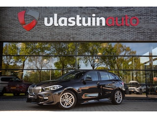 BMW 120i High Executive M-Sport , Adap. cruise, Carplay,