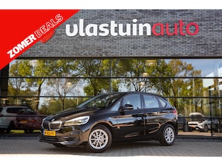 BMW 2-serie Tourer 218i High Executive , Trekhaak, Navigatie, Stoelverwarming,