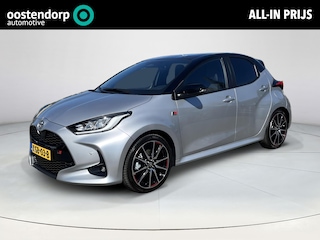 Toyota Yaris 1.5 Hybrid 130 GR SPORT | Trekhaak | Stoel- + stuurverwarming | Dode hoek detectie | Carplay |