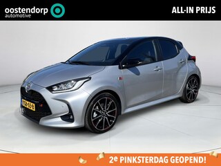 Toyota Yaris 1.5 Hybrid 130 GR SPORT | Trekhaak | Stoel- + stuurverwarming | Dode hoek detectie | Carplay |