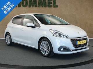 Peugeot 208 1.2 PureTech Signature - ORIGINEEL NEDERLANDSE AUTO - AFKOMSTIG VAN 2E EIGENAAR - VOLLEDIG AUTO HOMMEL ONDERHOUDEN - NAVIGATIE - CRUISE CONTROL - AIRCO - BLUETOOTH - MISTLAMPEN VOOR - PARKEERSENSOREN ACHTER - VREDESTEIN 4 SEIZOENENBANDEN -  PARELMOER LAK -