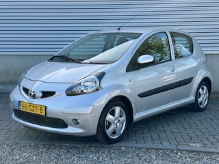 Toyota Aygo 1.0-12V Sport [ 1e eig.dealer oh, 5drs ]