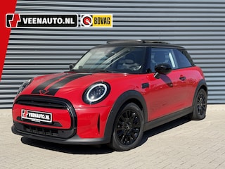 Mini Cooper 1.5 Pano/H&K/Leder/Camera AS ZATERDAG TOT 12 UUR OPEN