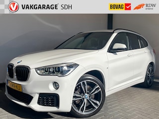 BMW X1 SDrive20i High Executive M-Sport|Shadow pakket|Sportstoelen|LED