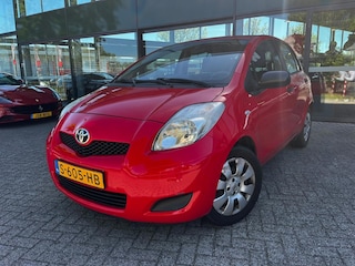 Toyota Yaris 1.0 VVTi Acces