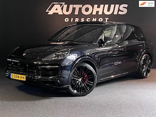 Porsche Cayenne 3.0 E-Hybrid Sport Design/Sport Chrono/Pano/Softclose/Memory/Alcantara Dak/Bose/Stuurverwarming/22"