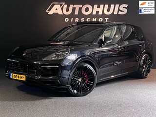 Porsche Cayenne 3.0 E-Hybrid Sport Design/Sport Chrono/Pano/Softclose/Memory/Alcantara Dak/Bose/Stuurverwarming/22"